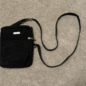 Baggallini Black Messenger Bag adjustable